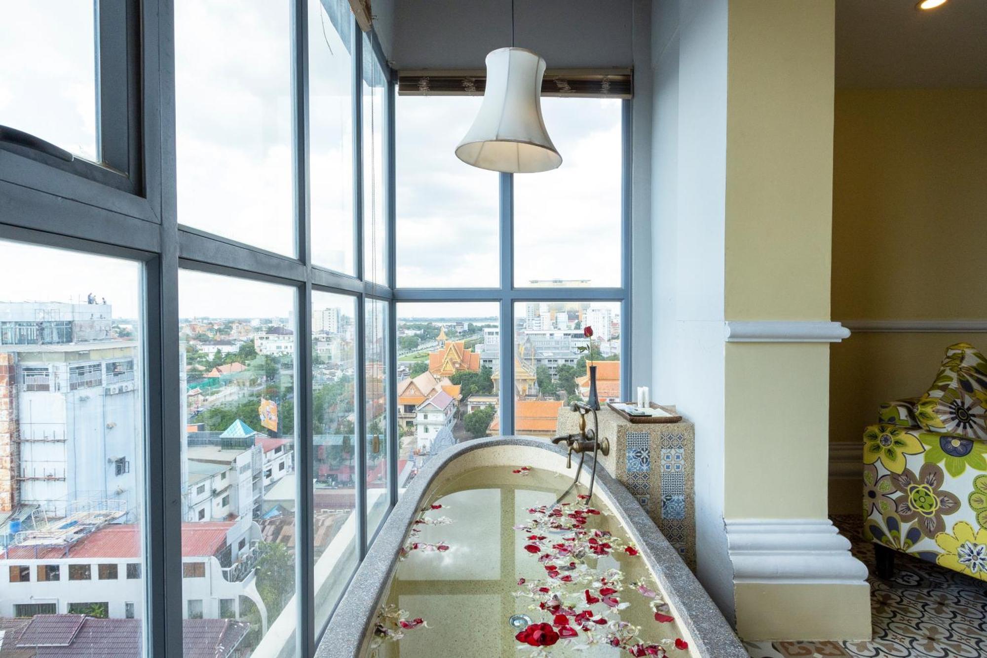 Arison Hotel Phnom Penh Dış mekan fotoğraf